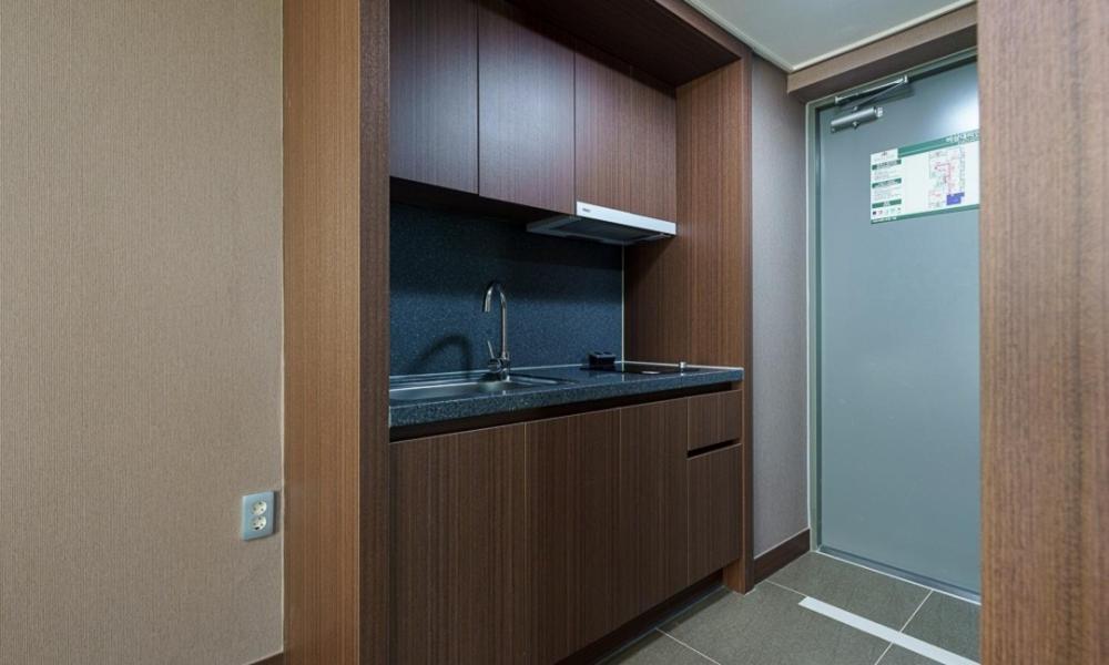 Raonstay In Perla Hotel Jinju Exterior foto
